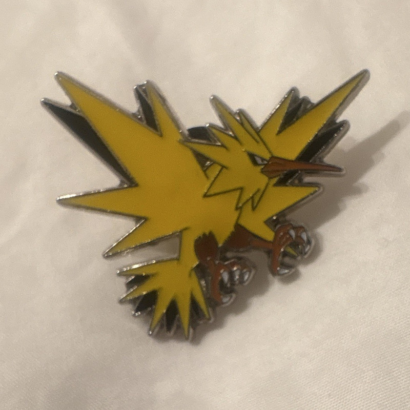 Pokémon Zapdos Enamelled Metal Lapel Pin Yellow Black Silver