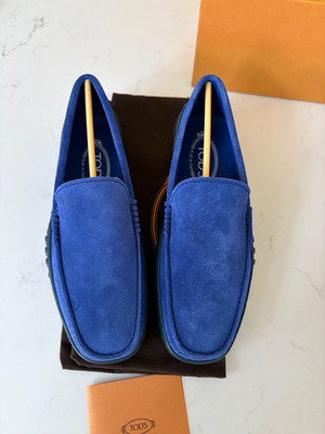 TOD'S Pantofola Gommino bright blue suede loafers driver's shoes Sz 6.5 US  40 E