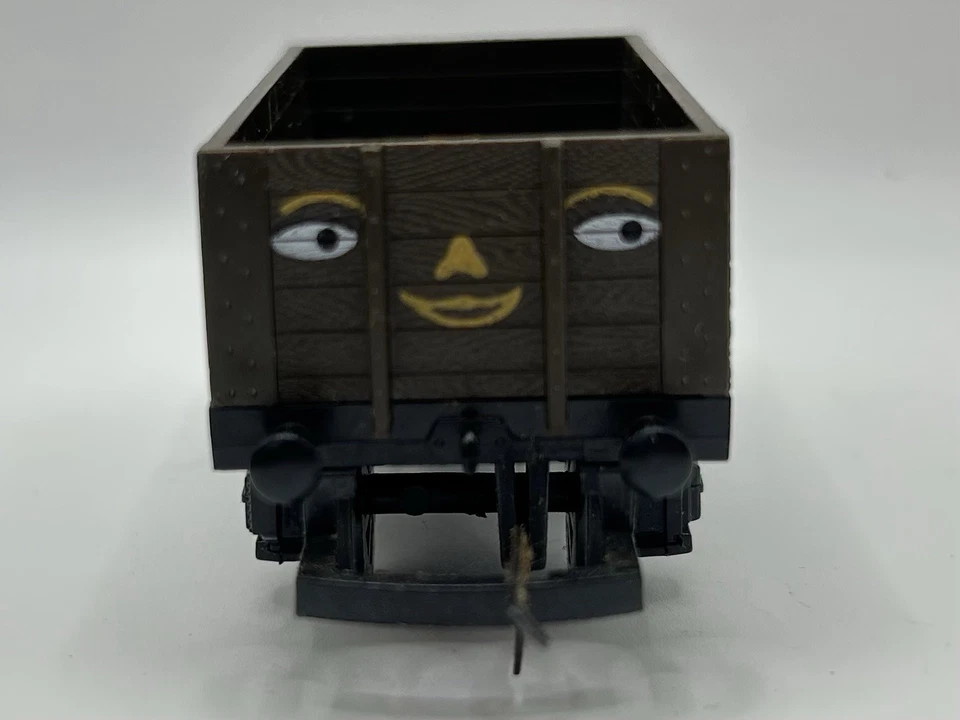 Camión problemático OO Hornby R107 Thomas & Friends con cara impresa - (BONITO) Foto 2 de 4
