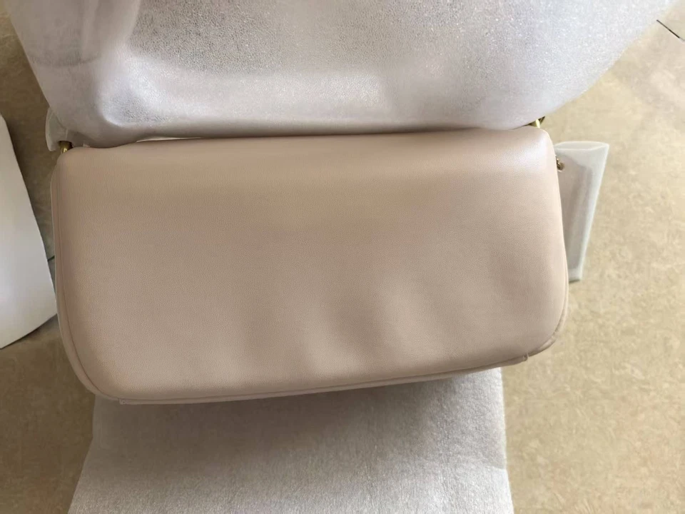 Bandolera C0772 Almohada Tabby 26 Cuero Marfil Foto 4 de 4