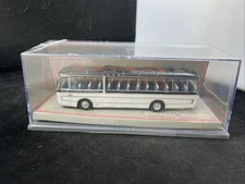 Corgi 42401 - Daimler Roadliner Panorama I Coach - Black & White Motorways Ltd