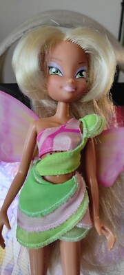 WINX CLUB ENCHANTIX FLORA EISFEEN ICE PUPPE WERTVOLLE SPIELE RAINBOW