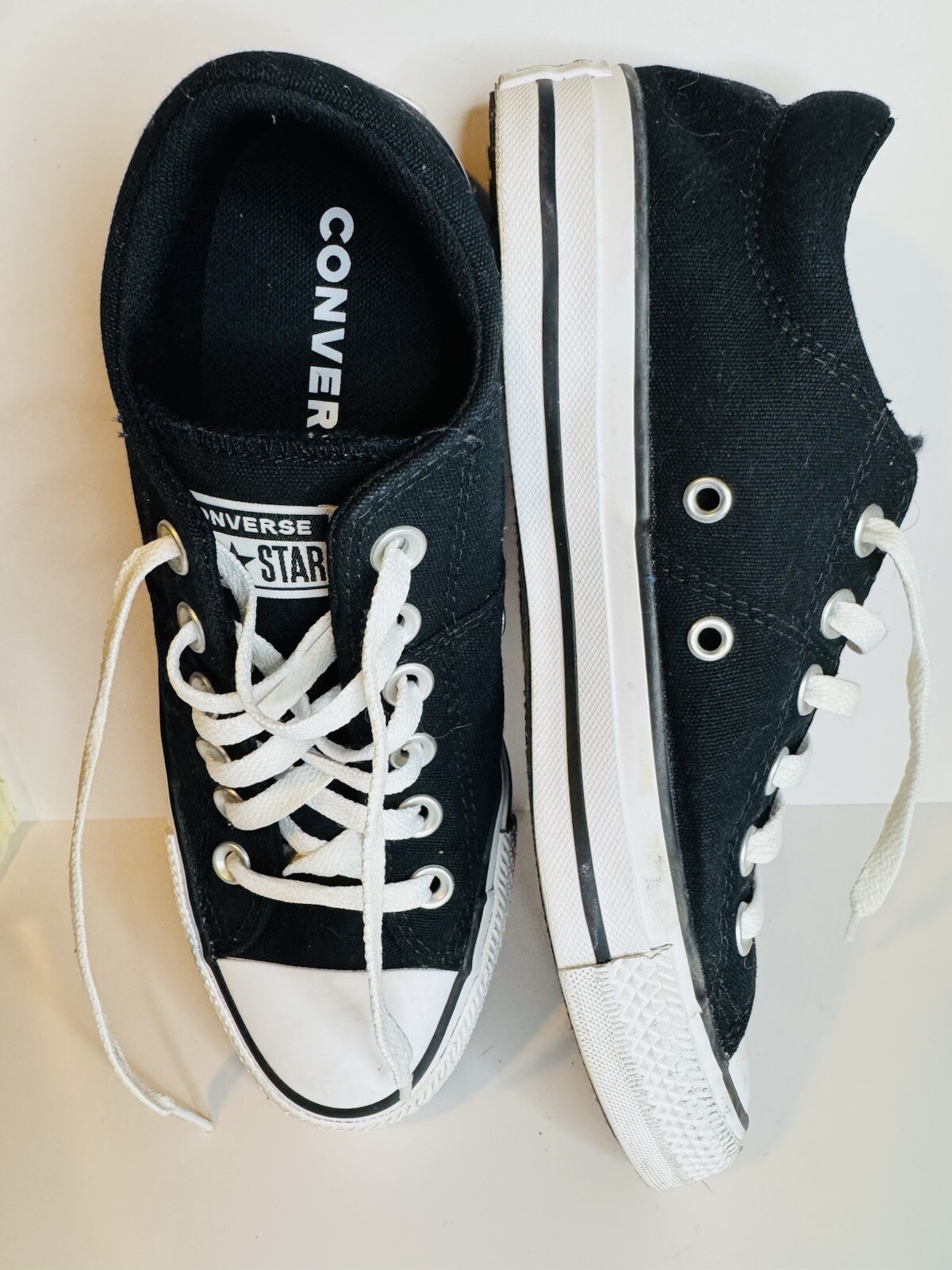 CONVERSE ALL STAR  SIZE 8 Chuck Taylor
