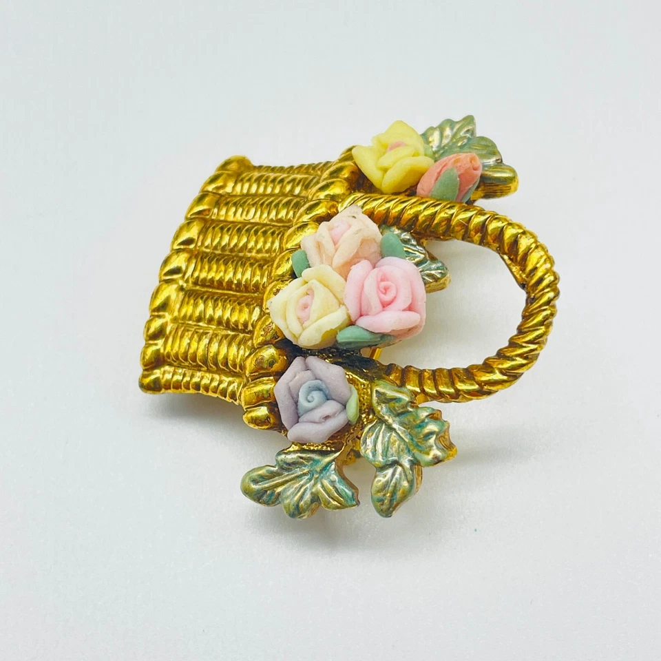 Prendedor canasta de flores MFA tono dorado multicolor cerámica floral museo de bellas artes Foto 2 de 4
