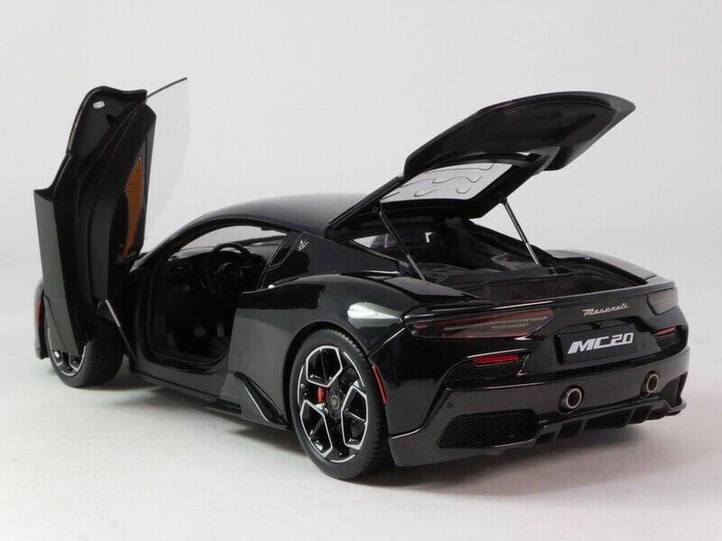 BBR Maserati MC20 Nero Enigma Gloss Black Roof 1/18 BBR Maserati MC20 Nero Enigma Gloss Black Roof 1/18