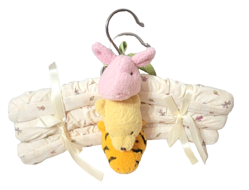 NEW CLASSIC WINNIE THE POOH 3 PIECE PADDED HANGERS GIFT SET, TIGER, PIGLET, POOH - Picture 1 of 3