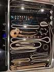 31 PIECES   2.5 Pounds Jewelry Costume Vintage Necklaces Bracelets