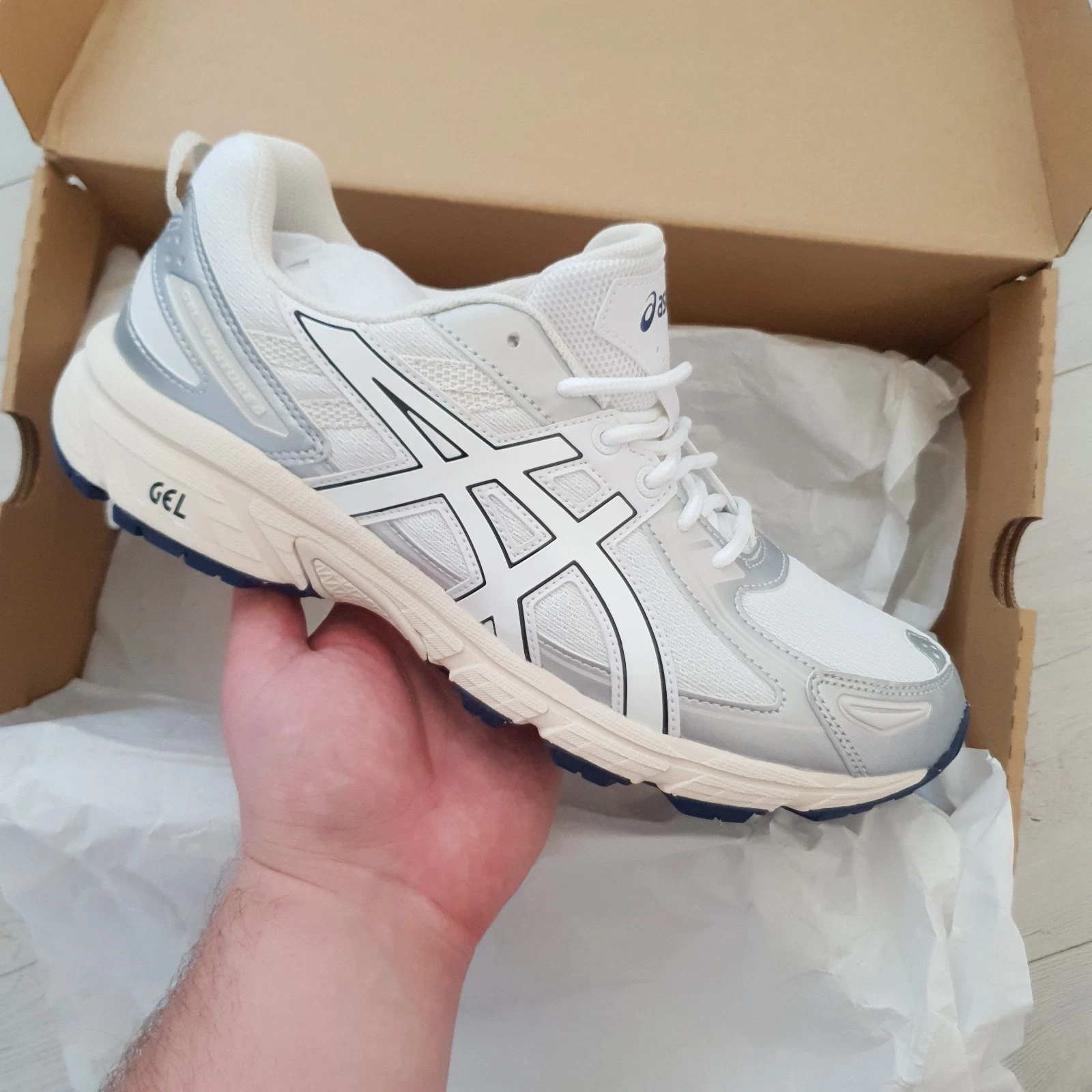 ASICS Gel Venture 6 Bianco Navy UK 8.5 Spedizione Veloce ✅️