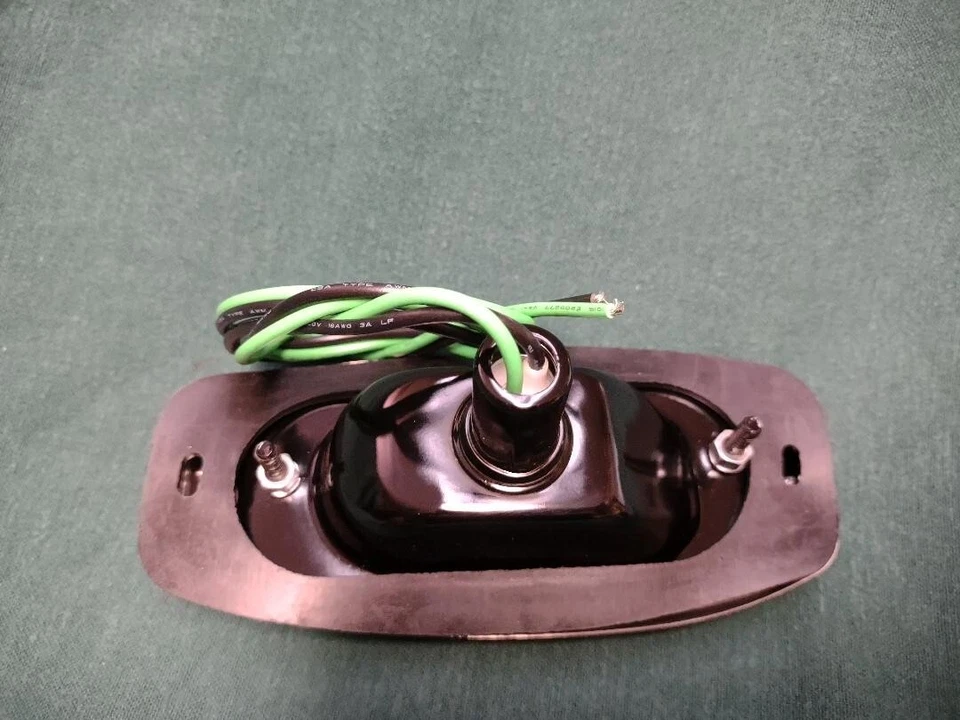 Chevrolet Stylemaster 1941-48, Fleetmaster y Fleetline montaje de luces traseras de vidrio Foto 3 de 4