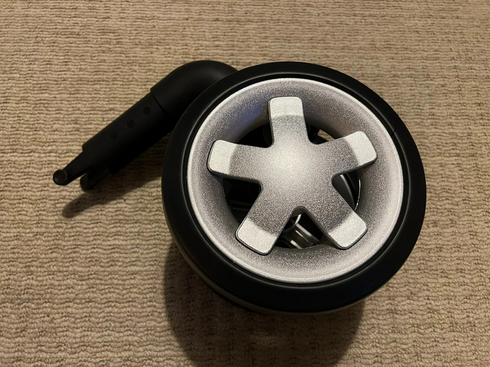 Quinny Buzz 3 Genuine Spare Part Dual Front Wheel -Black & Silver - Very Rare