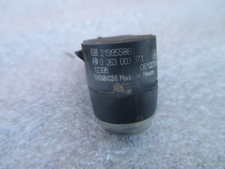 2007 CADILLAC SRX REAR PARKING SENSOR OEM OBJECT SENSOR  2005 2006 2008 2009 Foto 4 de 4