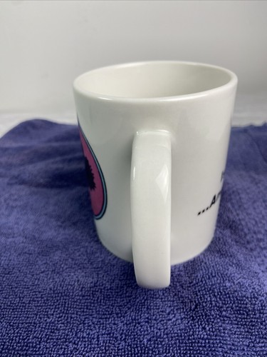 Viola Swamp ti sta guardando e non dimenticarlo illustratore. Tazza da tè caffè 1984 - Foto 5 di 8