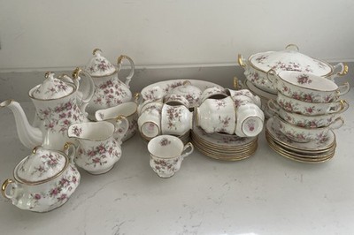 Paragon VICTORIANA ROSE (Wählen Sie Ihr(e) Set(s) Teekanne Kaffee Beilagen Teller Tassen Untertassen