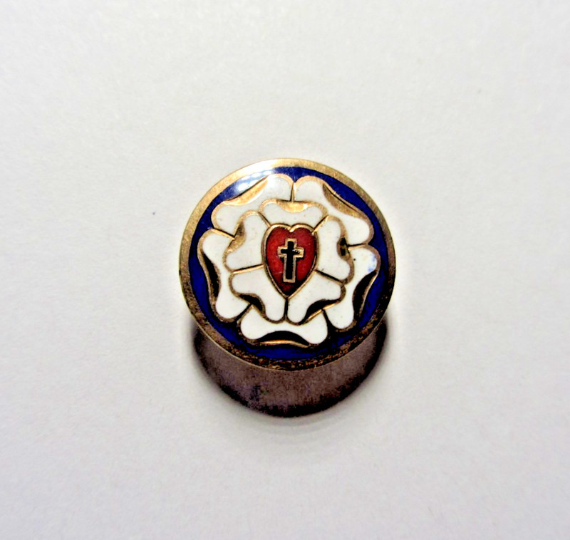Vintage Luther Rose Lutheran Seal Enamel Gold-Tone Screw-Back Lapel Pin