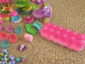 Hatchimals Large Lot Of 150 Assorted Colleggtables Mixed Season & Accessories 