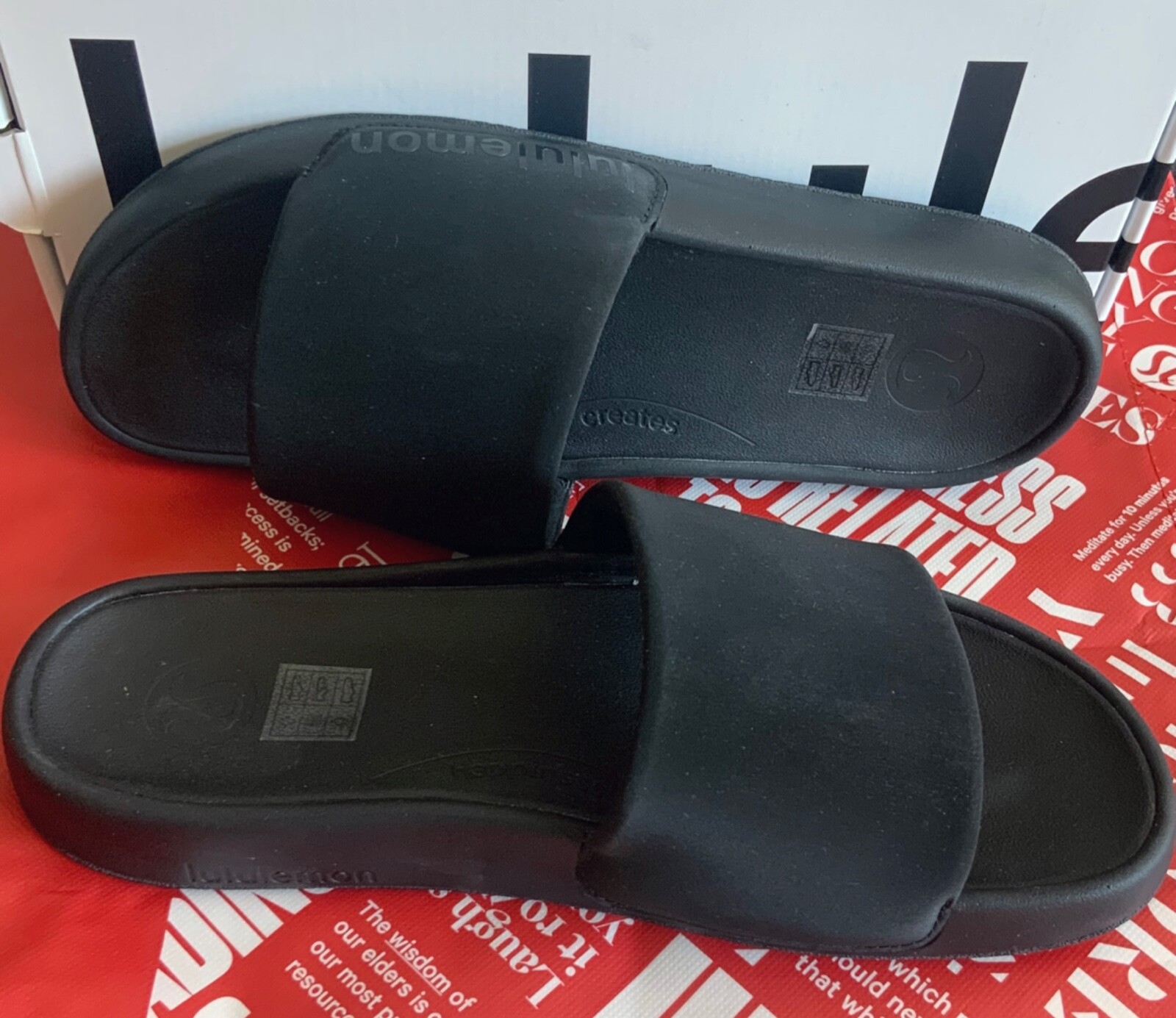 lululemon mens flip flops