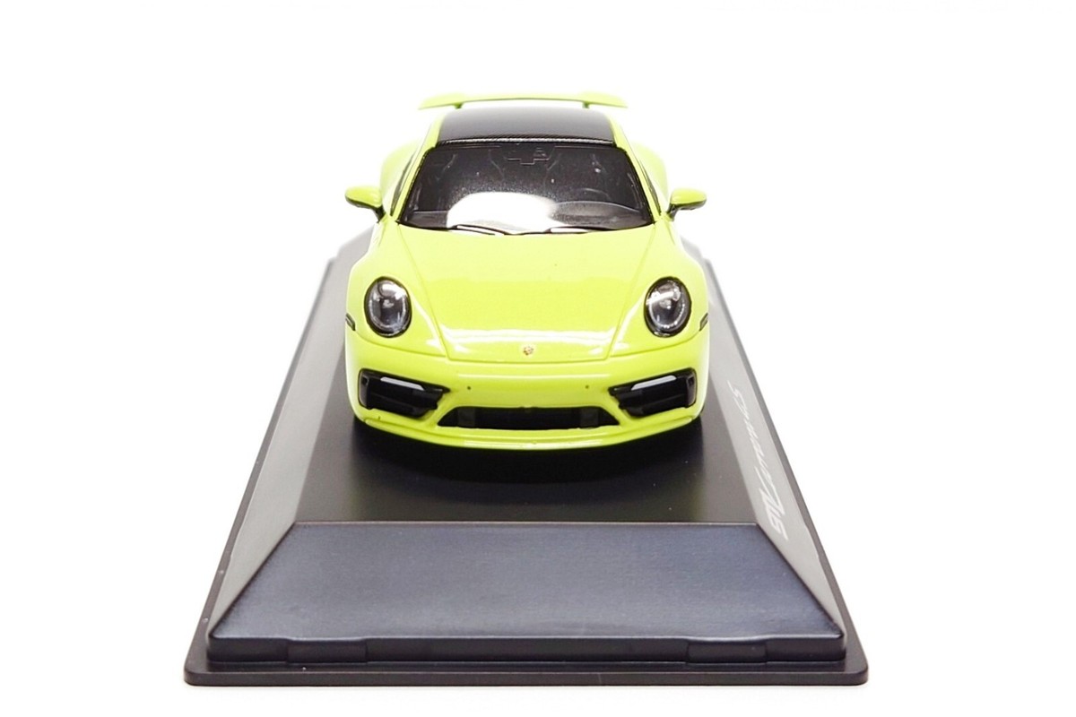 Spark 1:43 Porsche 911 Carrera 4S (992) Aerokit in Acid