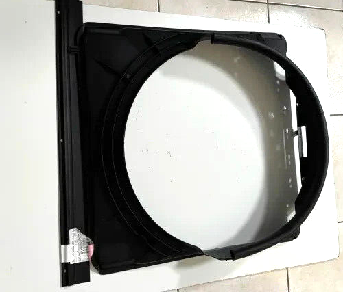 3C3Z-8146-AJ/Fan shround/Ford Super Duty Radiator Fan Shroud OEM - Picture 4 of 5