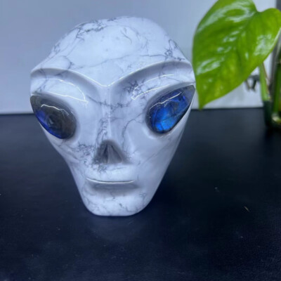 1pcs Natural white turquoise  Quartz Carved Alien skull Crystal  Energy Healing