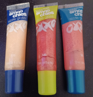 3 New Covergirl Lipslicks Smoochies Sizzle Gloss Hot Stuff, Blind Date and Tickl