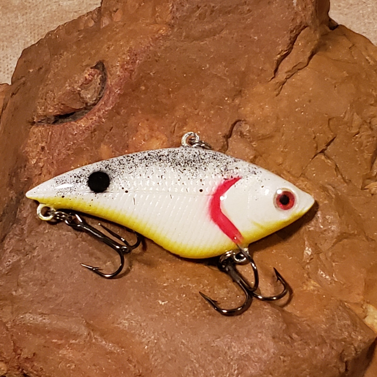 Custom Painted 2 3/4,1/2 oz. XPS Lipless Rattle Shad Pearl Splatter ...