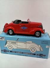 Liberty Classics Diecast Bank 1/25 - 1937 Chevy Cabriolet Fire Chief 4