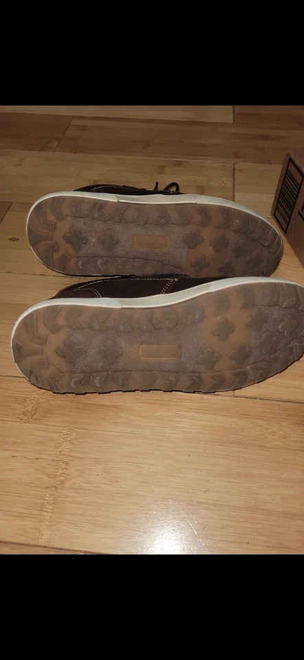 Zapatos Eddie Bauer Chucka para niños talla 4 (niños) Foto 4 de 4