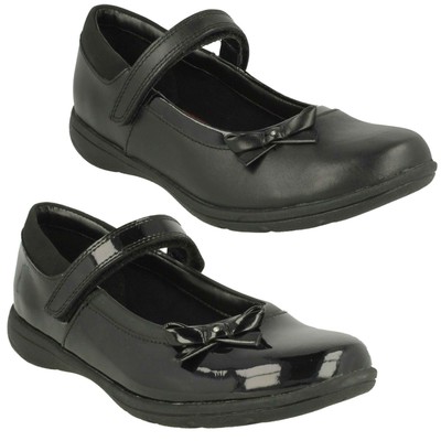 girls clarkes shoes