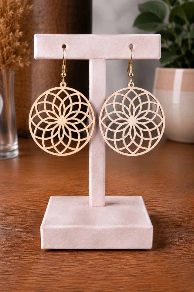 Boucles d'oreilles en bois - Photo 1/1