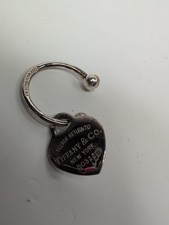 PLEASE RETURN TO TIFFANY  CO. 2001 HEART KEYCHAIN TWIST