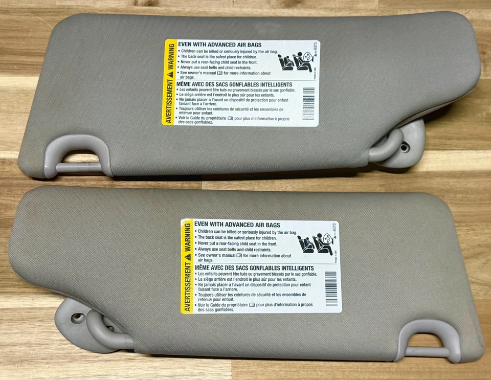 Parasoles grises laterales para conductor y pasajero Chevrolet HHR 2006-2011 OEM Foto 3 de 3