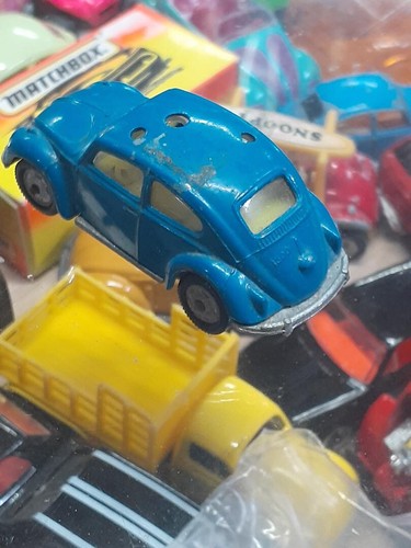Vintage VW 1:64 HUSKY VOLKSWAGEN 1300 BEETLE BLUE BUG - Picture 4 of 6