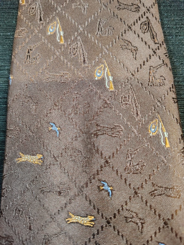 Corbata vintage, condesa Mara, Nueva York, para hombre, marrón con pistolas de pato y perros, caza Foto 2 de 4