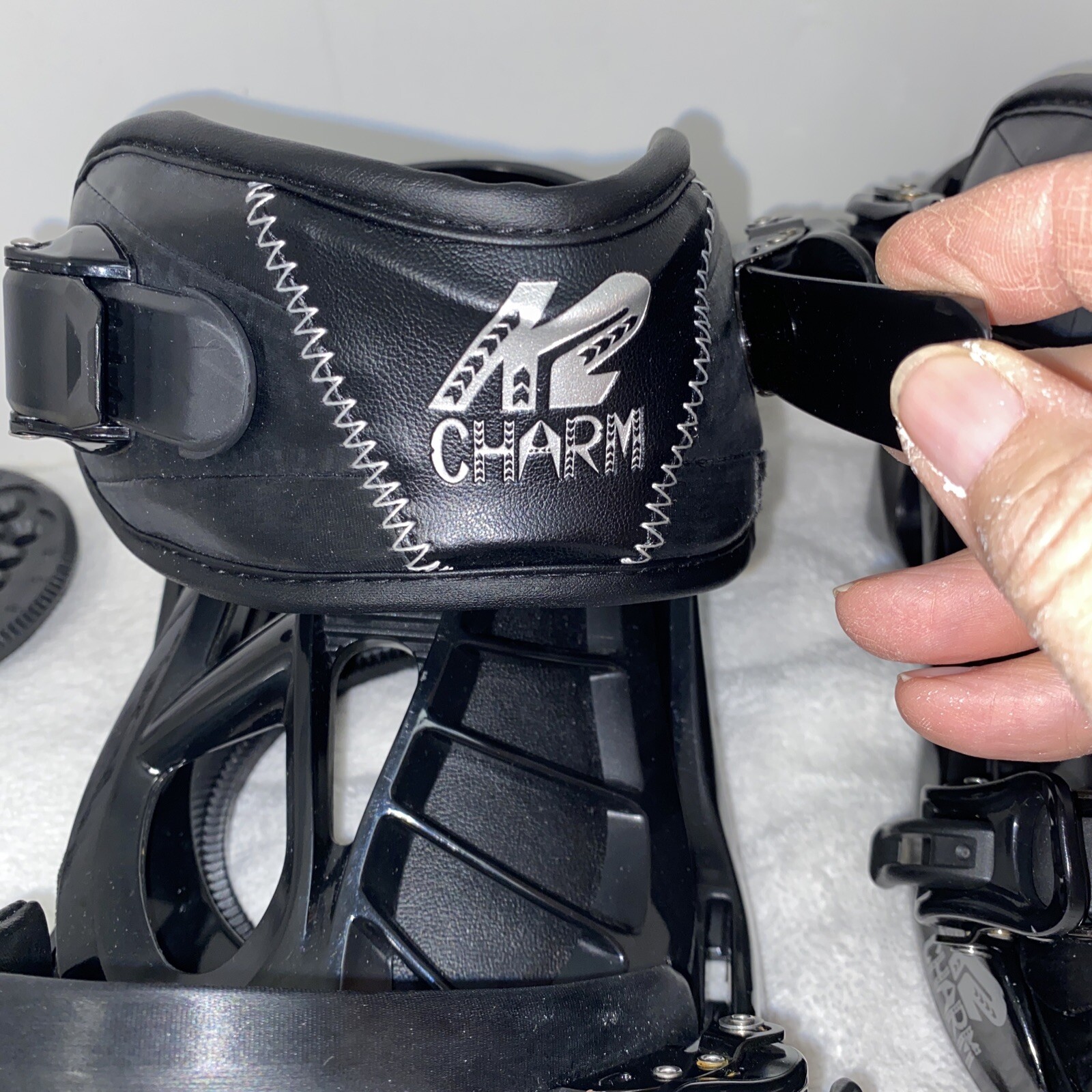 K2 Charm AllMountain Women's Snowboard Bindings Size Medium in Black