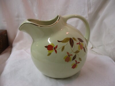 Vintage Hall's Superior Jewel Tea Leaf large tilt Ball Pitcher great condition