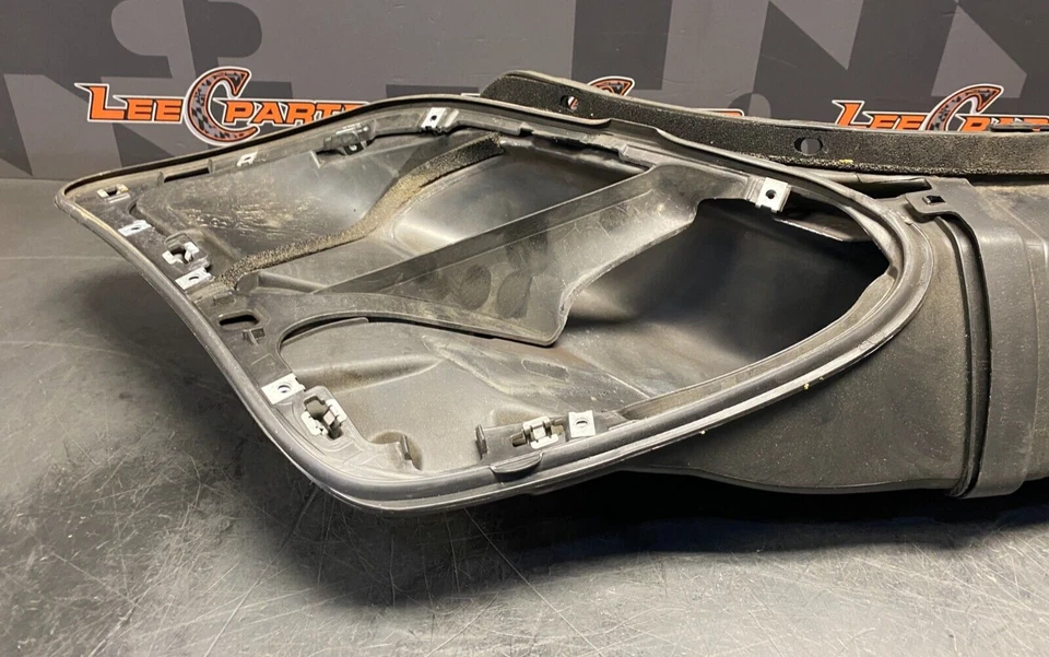 Porsche 911 Turbo 997 2007 OEM pasajero derecho intercooler cuarto panel conducto usado Foto 3 de 4