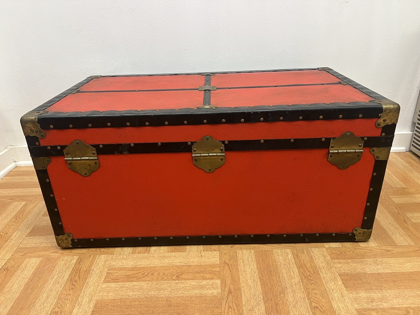 Vintage WOOD STEAMER TRUNK red chest coffee table storage box antique