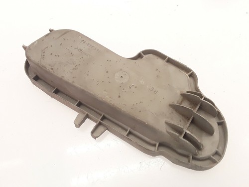 Mercedes Benz W210 Vorne Scheinwerferlampe Staub Deckel Rechts OEM 14434600