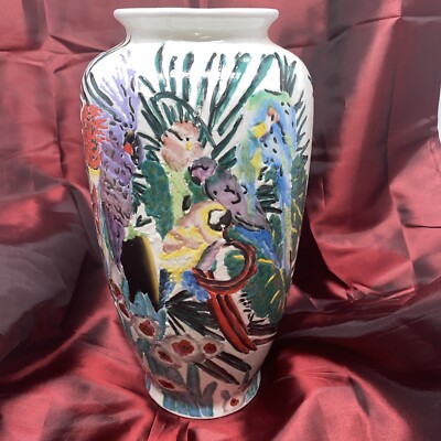 Large Vintage Vase By China Trader Depicting Birds And Floral Motifs Stands 14  