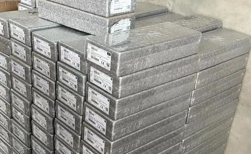 1PC communication power supply R4850G2 rectifier module 53.5V 56.1A - Image 4 of 4