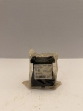 NEW Siemens 24 V Auxiliary Contactor   Industrial DIN Rail / Control Relay