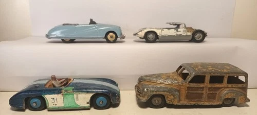 DINKY TOYS   , CARS LOT, c1950-66 Triumph , Austin , Cunningham , Ford, Plymouth