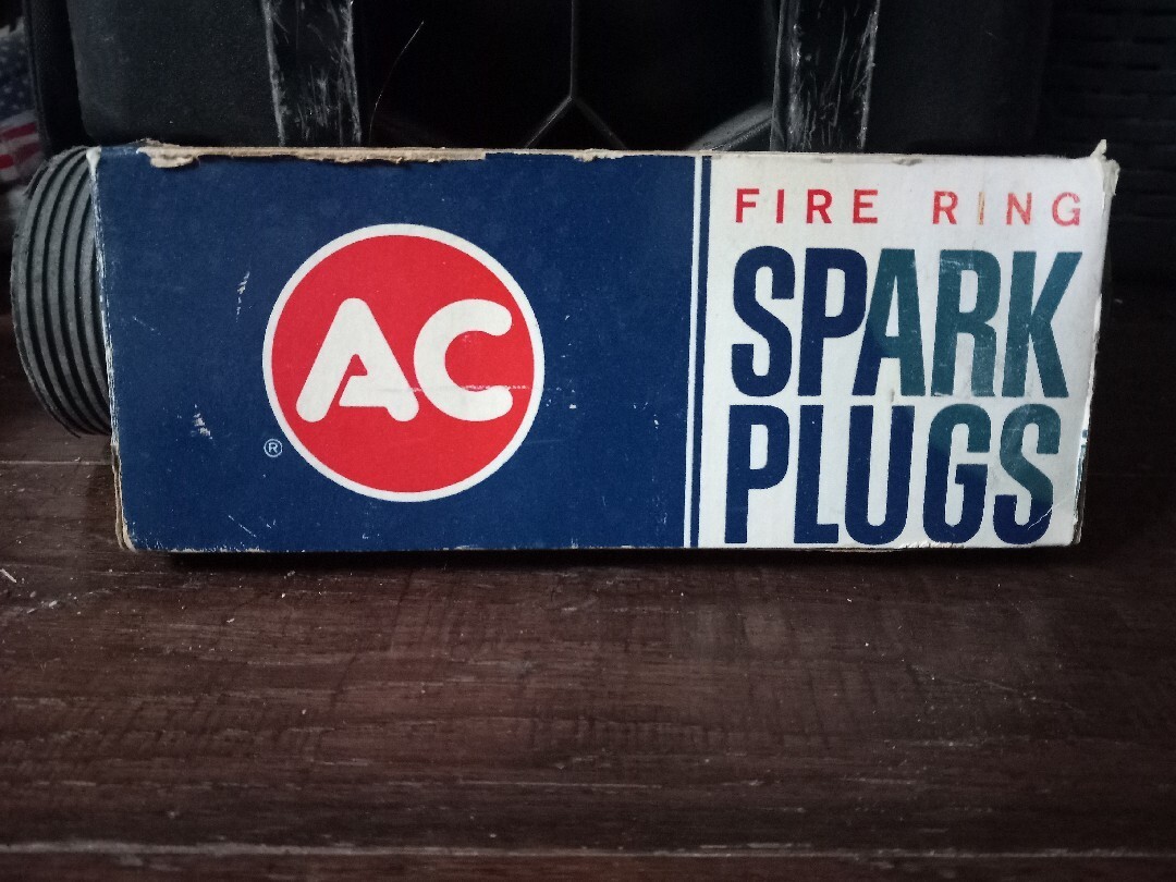 AC Delco Spark Plugs NIB Pack of 8 Spark Plugs