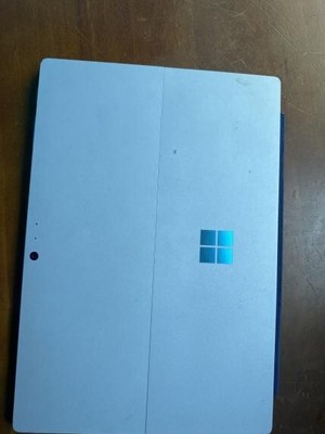 Surface Pro 4 - 8GB RAM - 256GB Storage - Intel Core i7