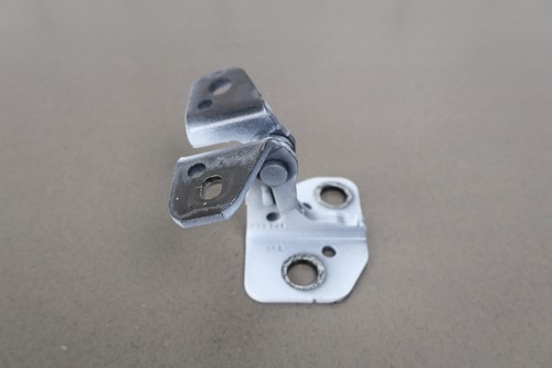 2022-2023 Jeep Grand Wagoneer Front Right Upper & Lower OEM Door Hinges (White) - Picture 8 of 24