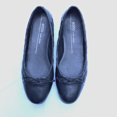 ECCO Black Quilted Leather Ballet Flats Bow Accent Comfort Shoes EU 39 US 8(8.5)