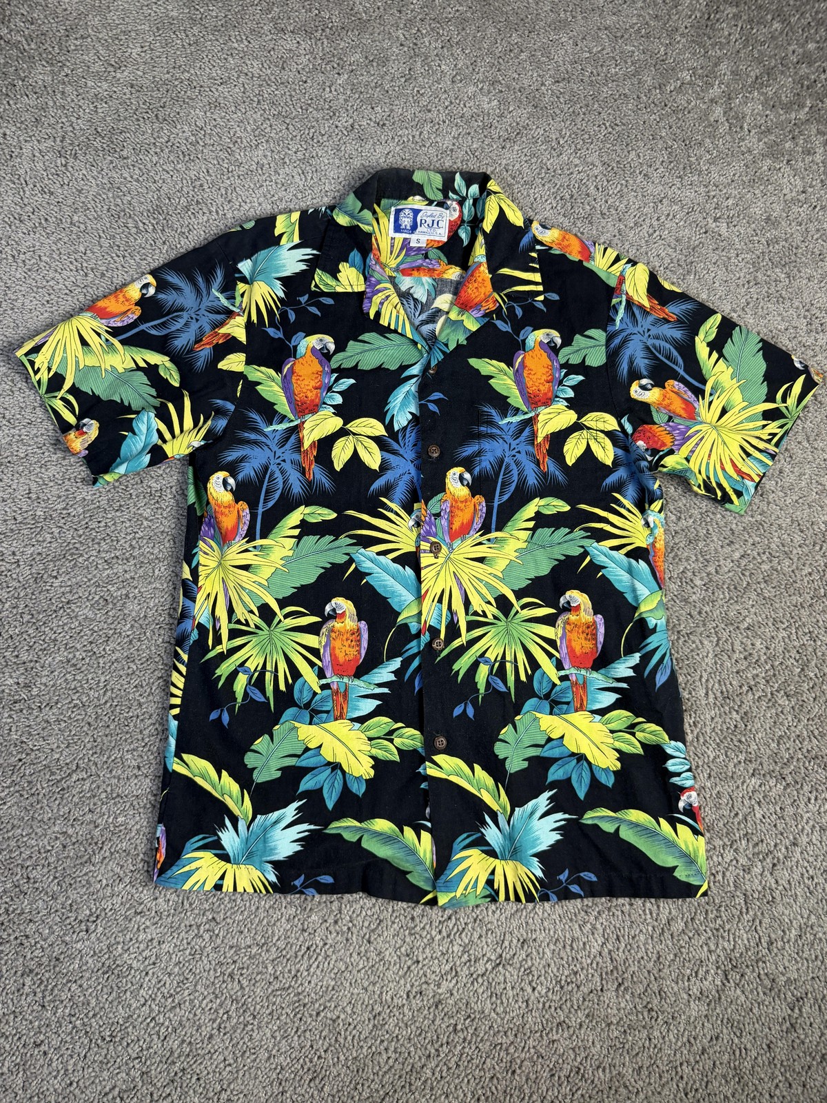 RJC Shirt Mens S Black Parrot Tropical Hawaiian Short Sleeve Button Up Cotton