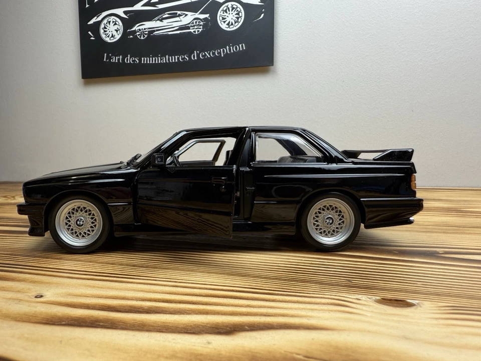 Bburago 1/24 - Bmw 3 Series M3 (E30) 1988 Black 1:24 - BU21100Z - [Neuf] - Photo 4/4