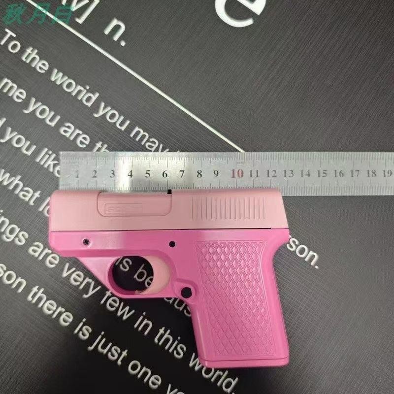 Three Capacity Cigarette Holder Windpr