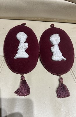 Vintage Capodimonte Keramik Samt Junge und Mädchen Wandtafeln Paar